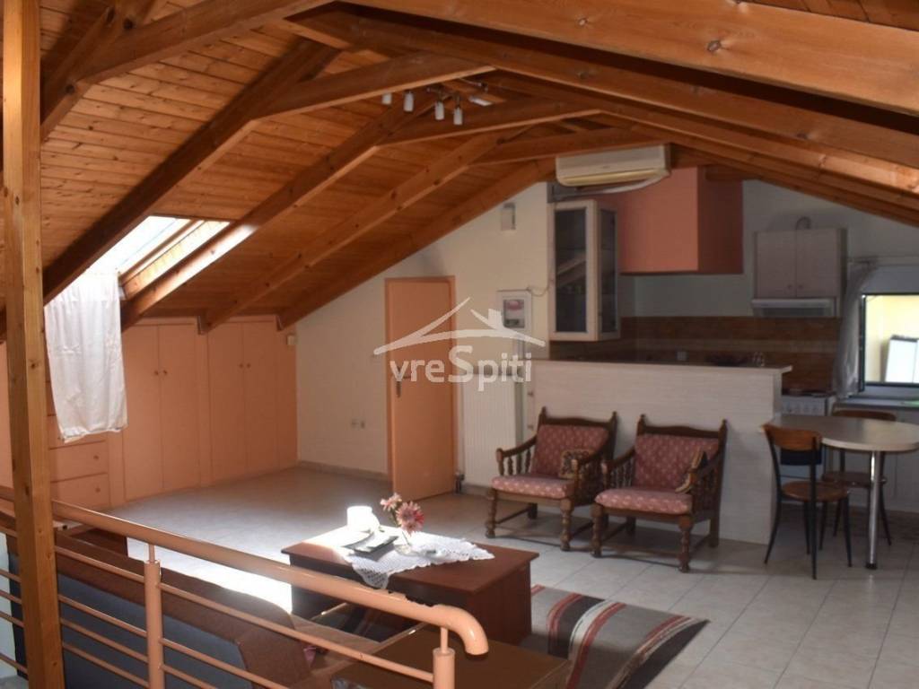 ΕΝΙΑΙΟΣ ΧΩΡΟΣ ΟΙΚΙΑΣ