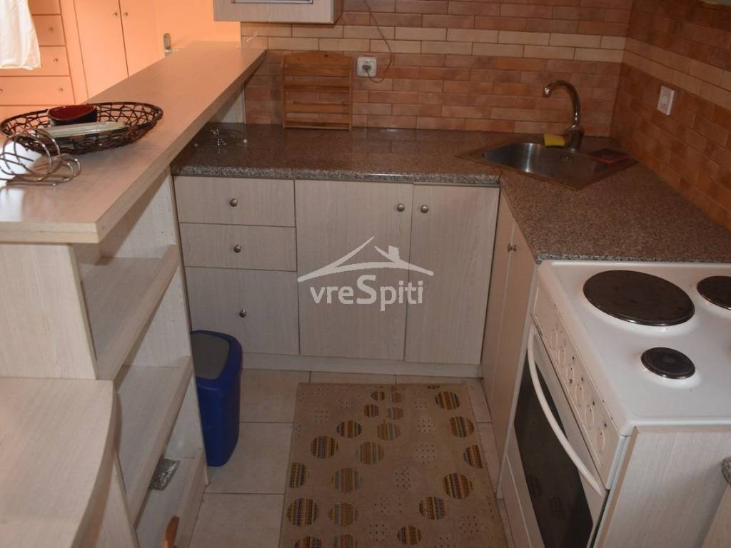 ΕΝΙΑΙΟΣ ΧΩΡΟΣ ΟΙΚΙΑΣ-ΚΟΥΖΙΝΑ