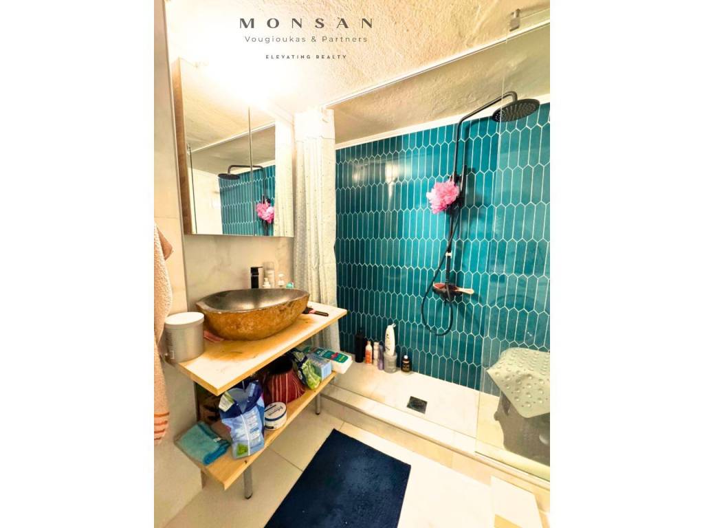 ΜΠΑΝΙΟ ΜΕ ΝΤΟΥΖ