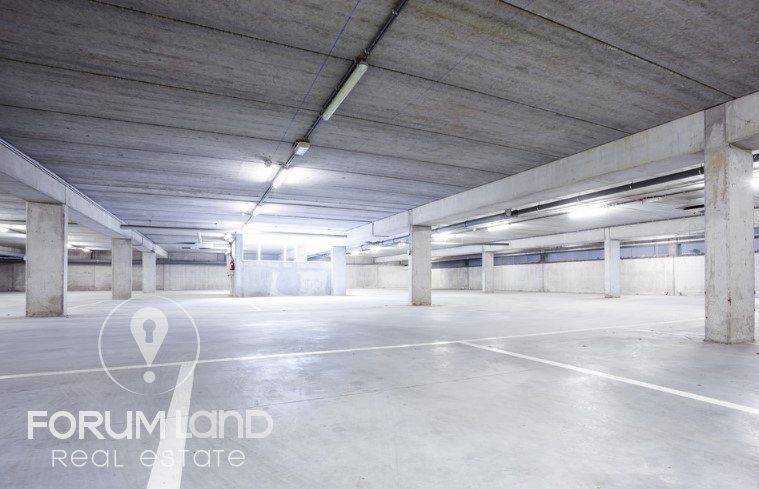 Πολυώροφος σταθμός αυτοκινήτων