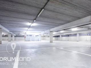 Πολυώροφος σταθμός αυτοκινήτων