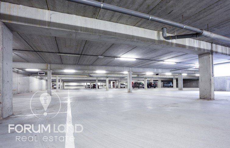 Πολυώροφος σταθμός αυτοκινήτων