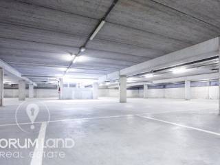 Πολυώροφος σταθμός αυτοκινήτων