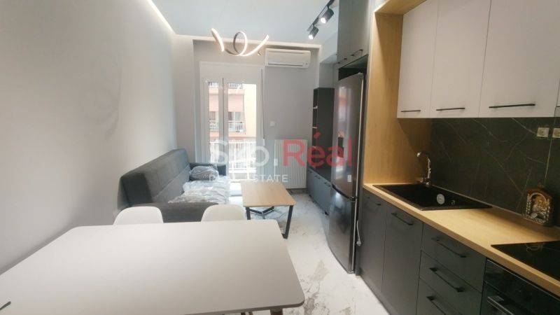 Σαλοκουζίνα