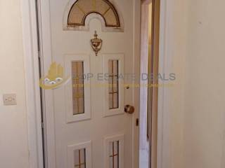 είσοδος οικίας