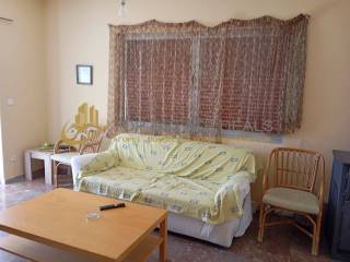 σαλόνι -καθιστικό -μεγάλο παράθυρο