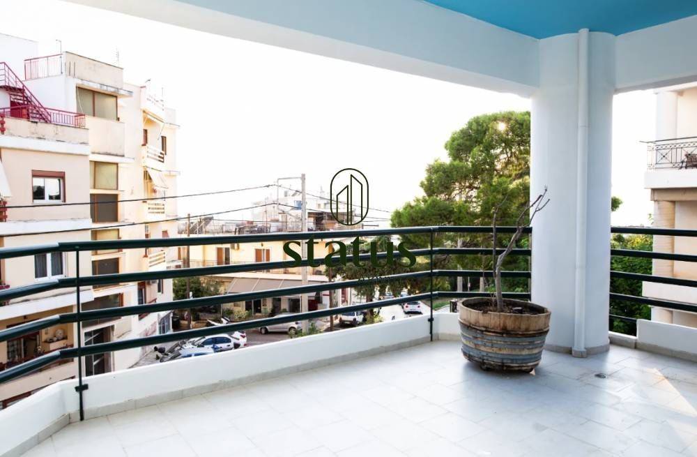 Θέα απο μπαλκόνι