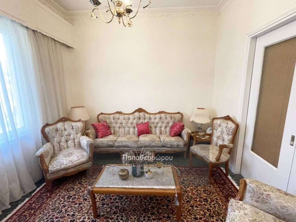 Εσωτερικοι χώροι