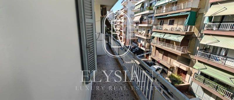 Θέα από μπαλκόνι