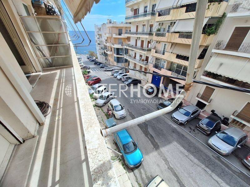 Θέα από μπαλκόνι