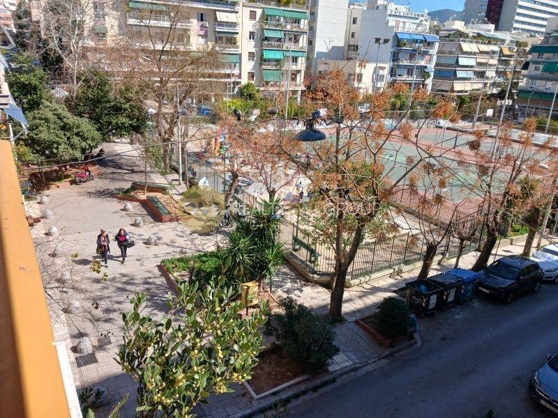 Θέα από μπαλκόνι