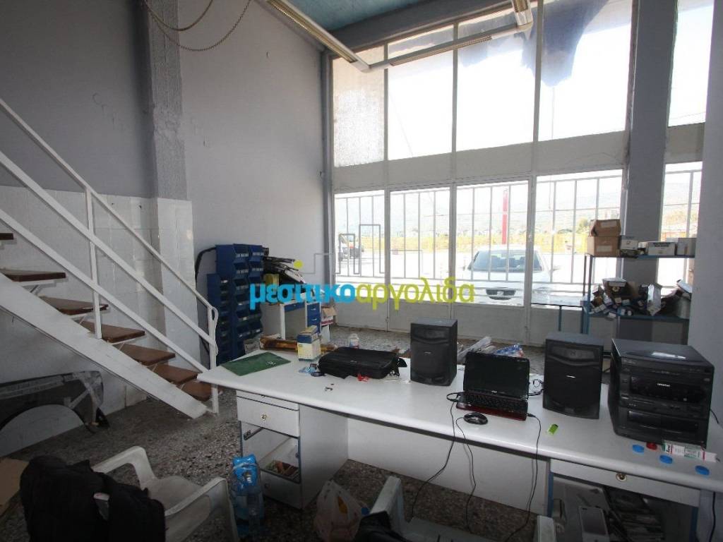 Εσωτερικοι χώροι