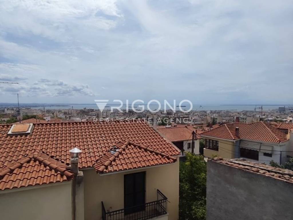 Θέα από μπαλκόνι