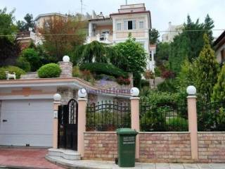 KENTRIKE EISODOS AKINETOY