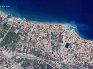 Me to mple stigma to agrotemachio kai e pole toy Xylokastroy