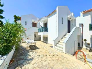 PISO OPSE MEZONETAS ME IDIOTIKE AYLE