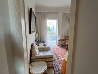 DEYTERE EISODOS KATHISTIKOY APENANTI  APO TEN KOYZINA