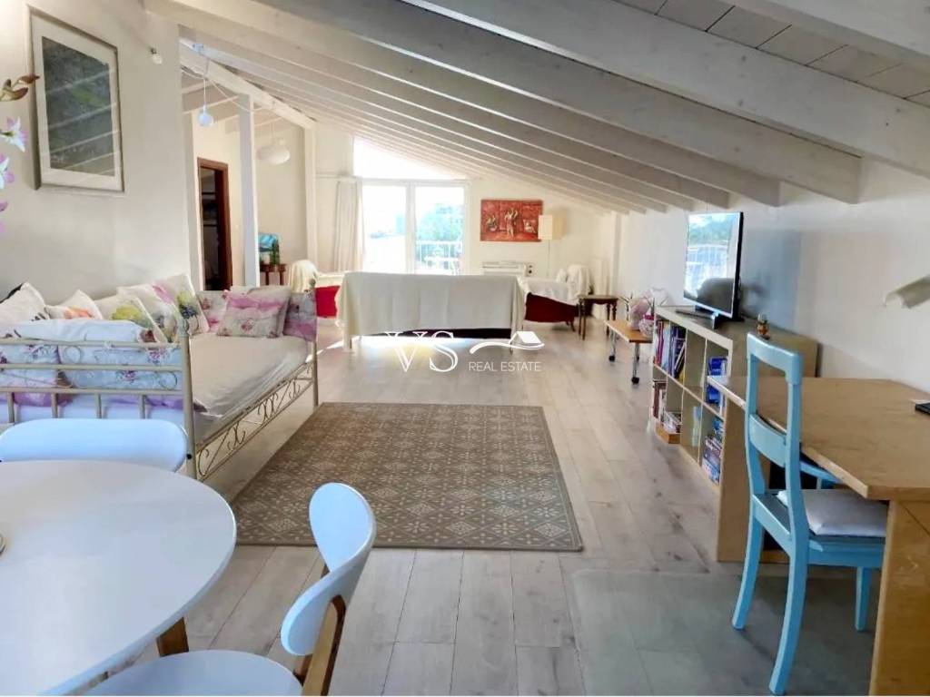 Σαλοκουζίνα