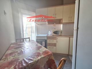 ΞΕΧΩΡΙΣΤΗ ΚΟΥΖΙΝΑ