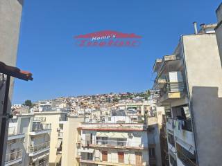 ΠΟΛΥ ΦΩΤΕΙΝΟ ΜΕ ΘΕΑ