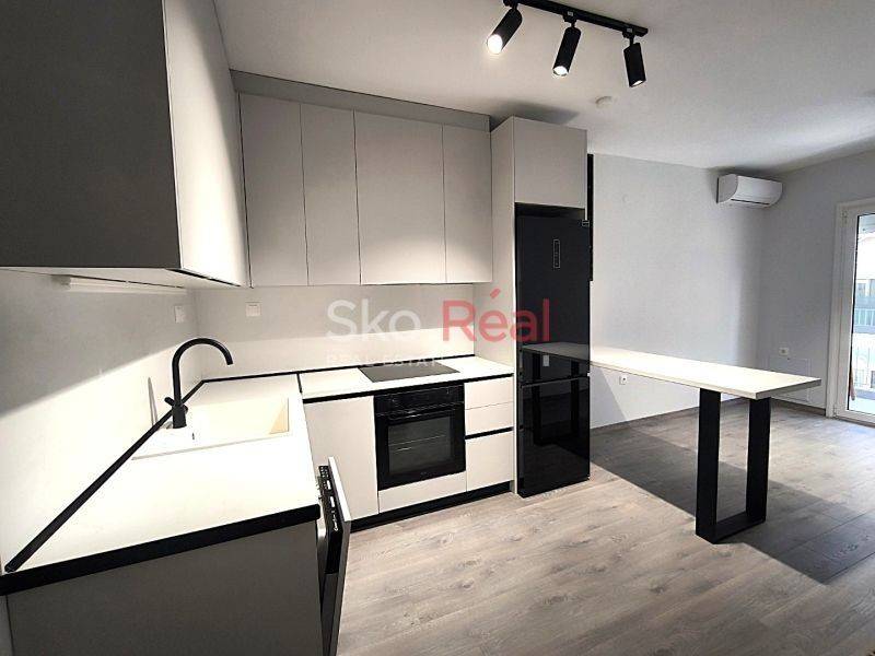 Σαλοκουζίνα