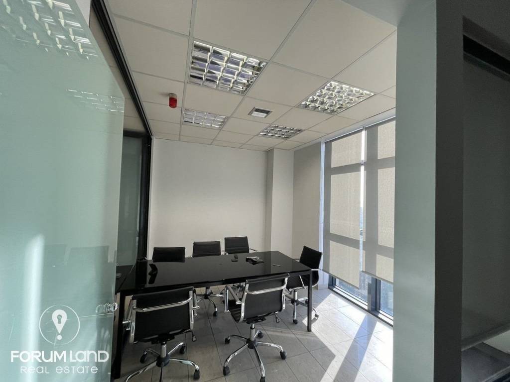 Forumland Real Estate, Grapheiakos choros