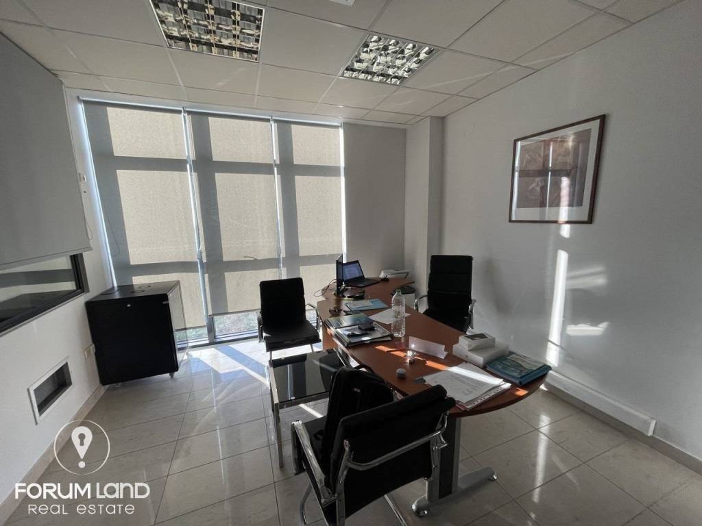 Forumland Real Estate, Grapheiakos choros