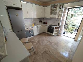 ANYPLACE MESITIKES YPERESIES