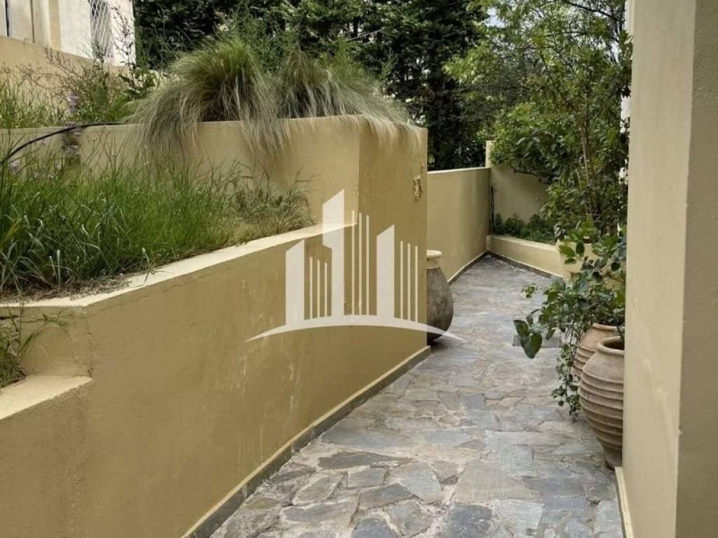 Εξωτερικοι χώροι