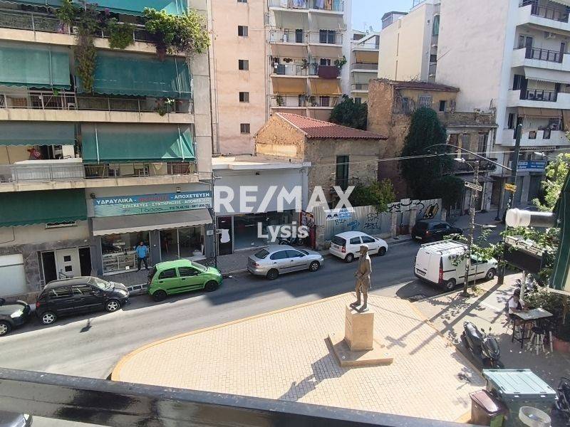 Θέα από μπαλκόνι