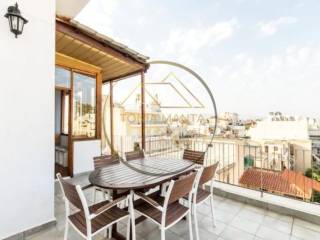 Θέα από μπαλκόνι