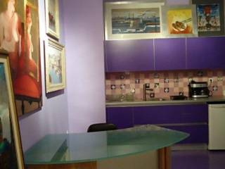 Αχειροποίητος, Κατάστημα