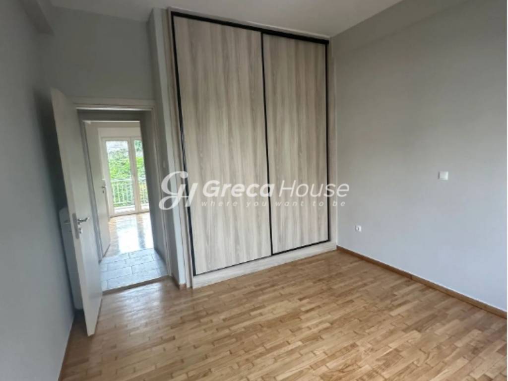 Διαμέρισμα 95 τ.μ. προς πώληση στο Ζωγράφου Κέντρο