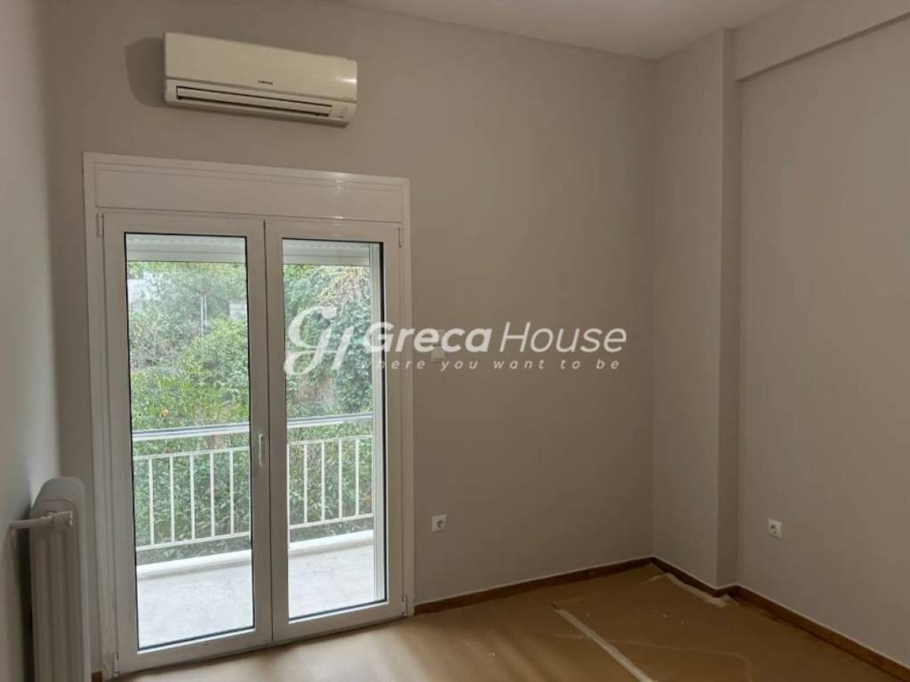 Διαμέρισμα 95 τ.μ. προς πώληση στο Ζωγράφου Κέντρο