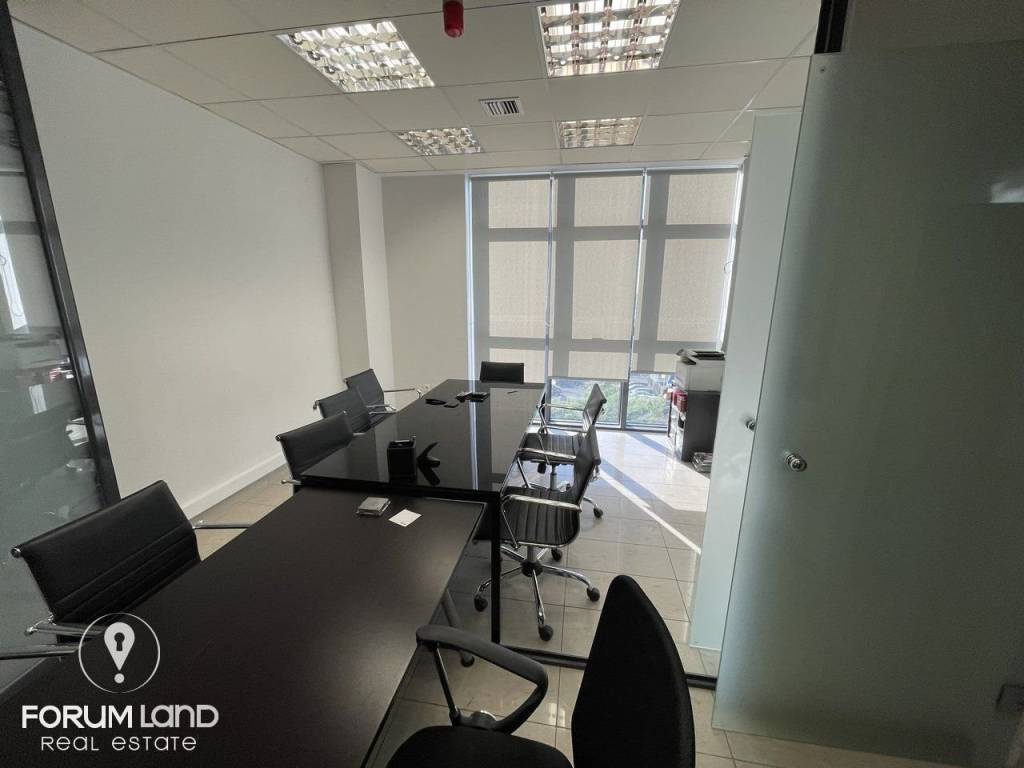 Forumland Real Estate, Grapheiakos choros