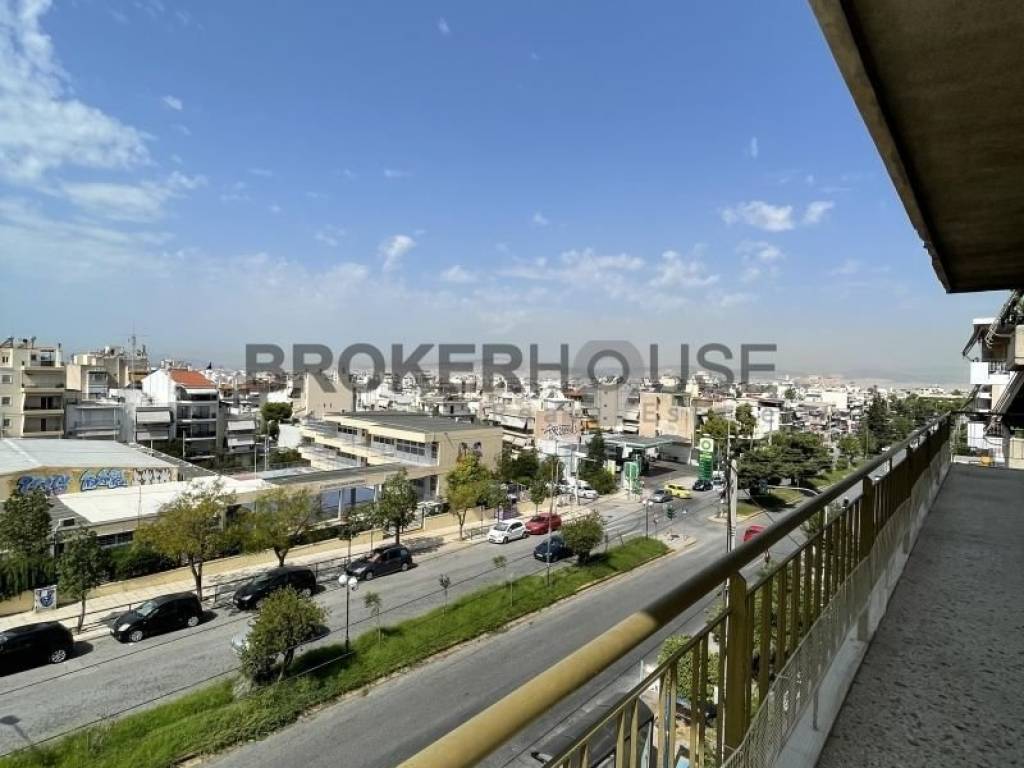 Θέα από μπαλκόνι