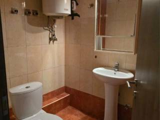 Forumland Real Estate, Μπάνιο