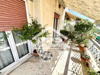 Θέα από μπαλκόνι