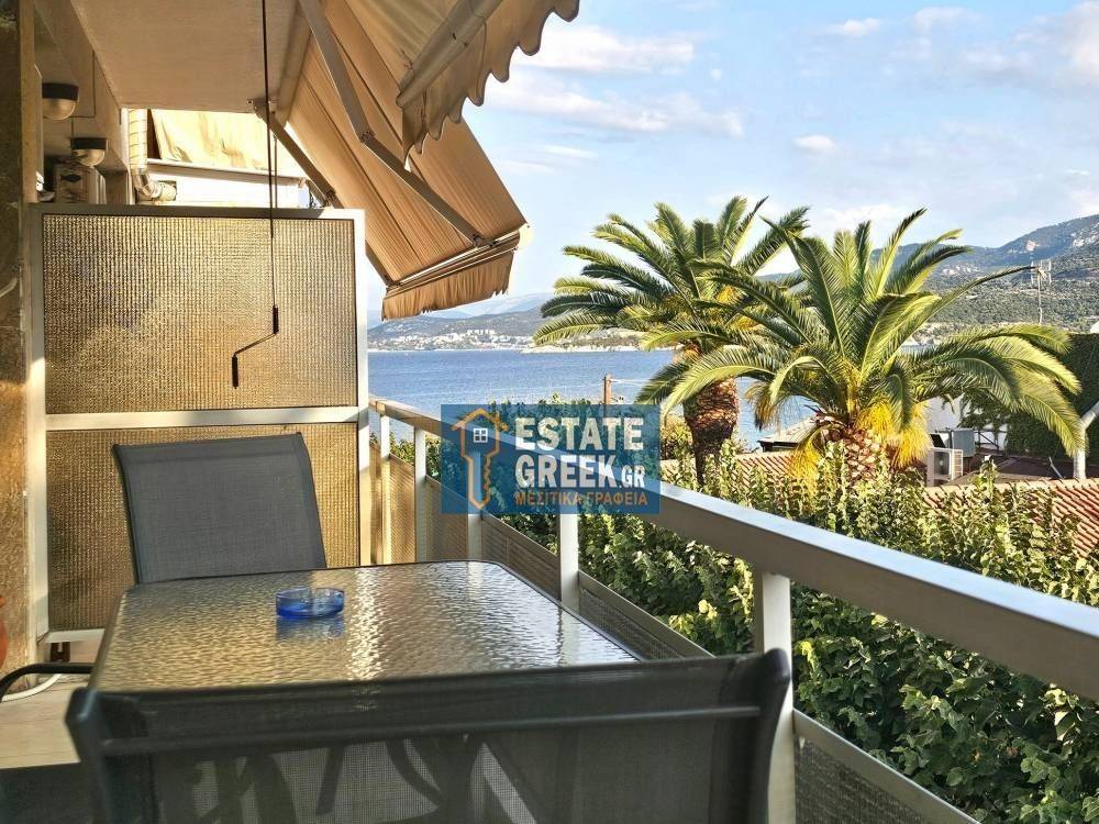 ★ 60μ από θάλασσα ★ Πλήρως επιπλωμένη ★ Ανακαίνιση 2023 ★ 