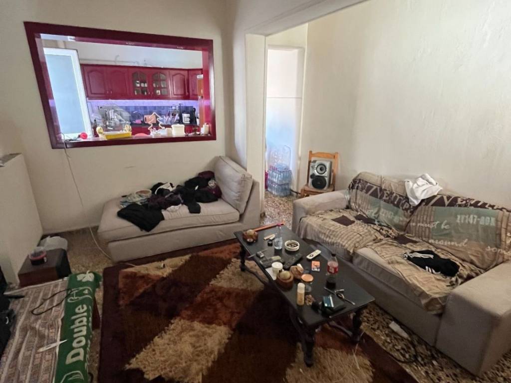 ΣΑΛΟΝΙ ΙΣΟΓΕΙΟΥ