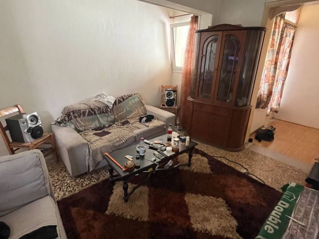 ΣΑΛΟΝΙ ΙΣΟΓΕΙΟΥ