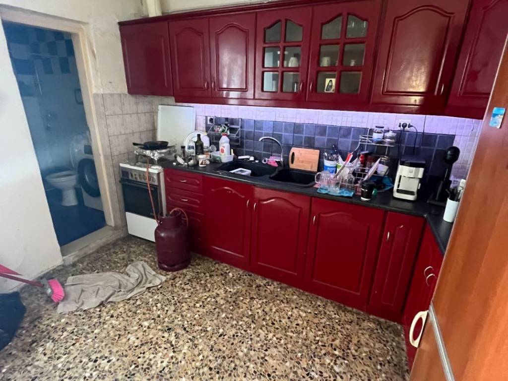 ΚΟΥΖΙΝΑ ΙΣΟΓΕΙΟΥ