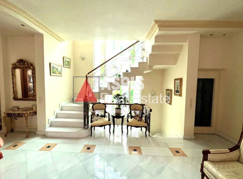 Εσωτερικοι χώροι