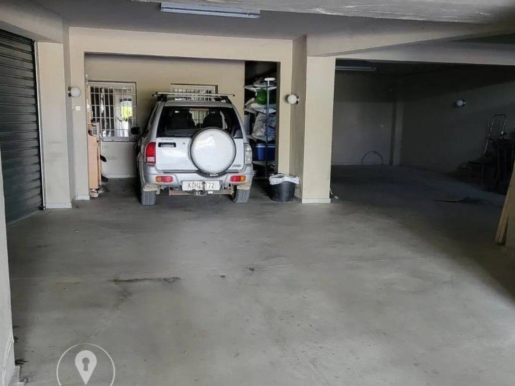 Forumland Real Estate, πάρκινγκ