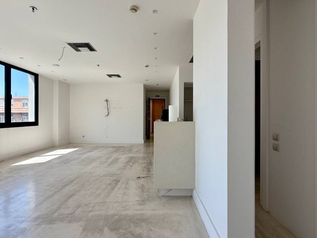 erithros_commercial_office_for_rent