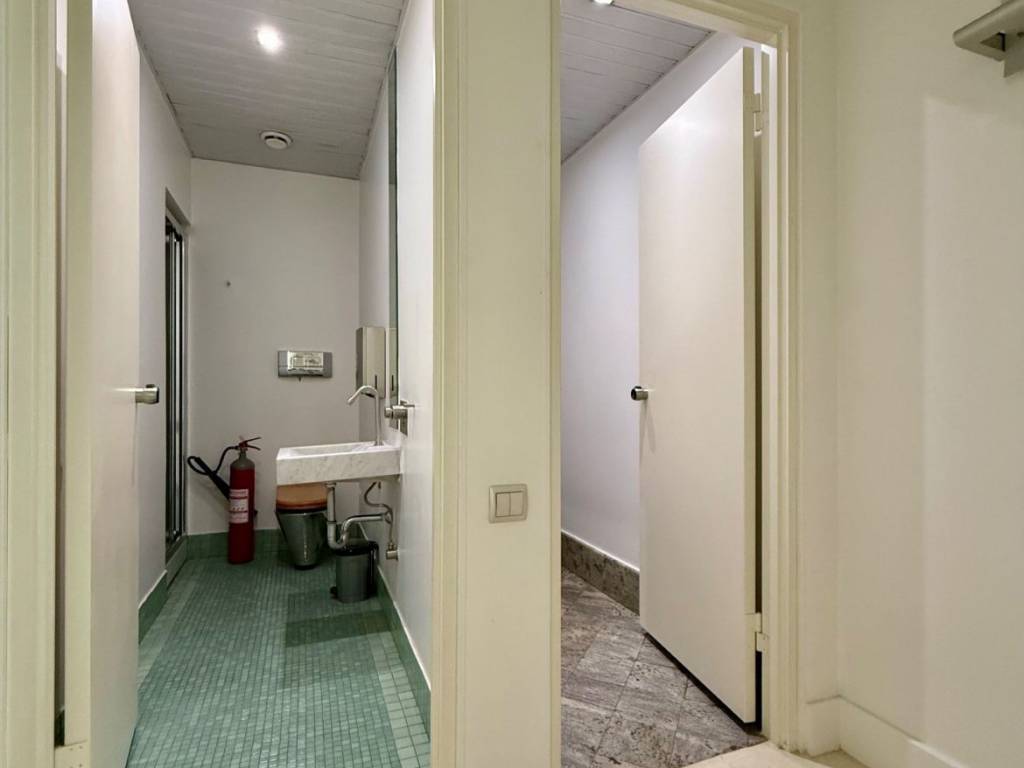 erithros_commercial_office_for_rent