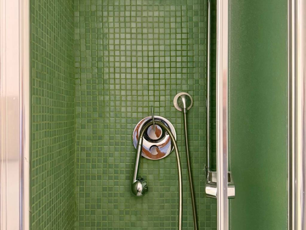 erithros_commercial_office_for_rent