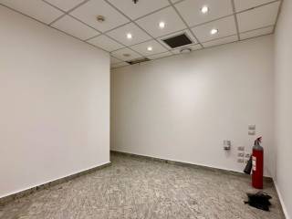 erithros_commercial_office_for_rent