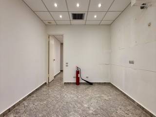 erithros_commercial_office_for_rent