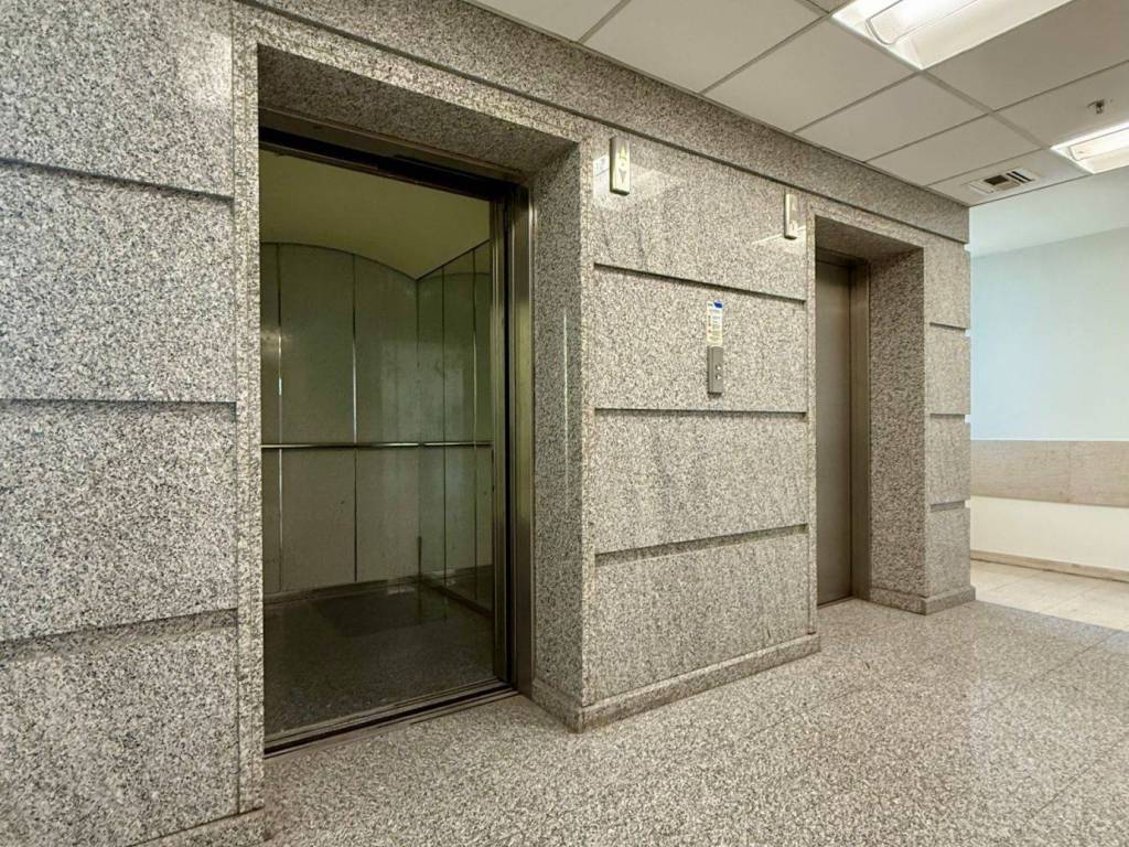 erithros_commercial_office_for_rent